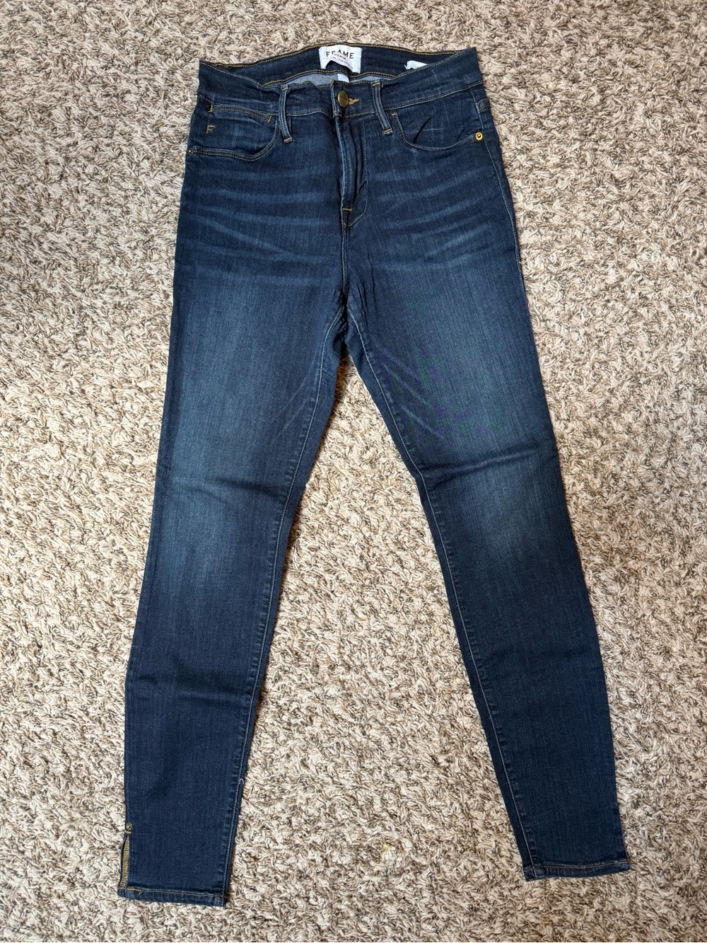 Frame Denim Le High Skinny in "Wythe" wash Split Ankle Hem